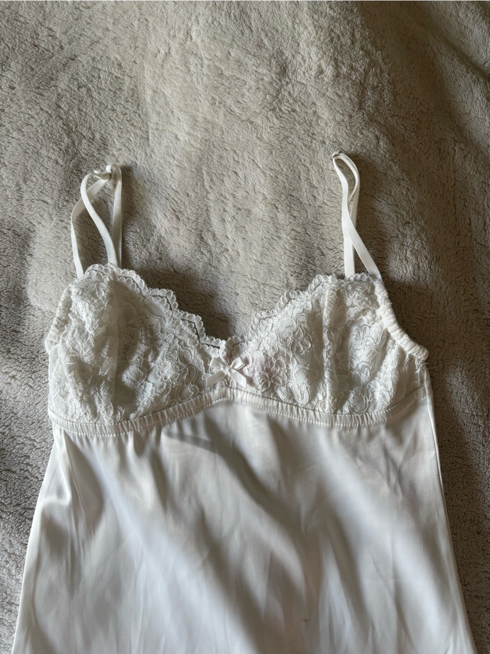 Edikted Rowan Mini Satin Effect Slip Dress - Picture 4 of 5